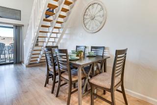 Steps to Lake Conroe! Condo with Balcony and Views - 2