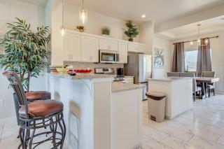 Hike the Organ Mtns! Modern Las Cruces Townhome - 8