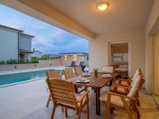 Holiday Home Ferienvilla Villa Dvor mit privatem Pool by Interhome - 4