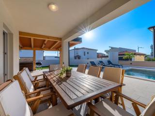 Holiday Home Ferienvilla Villa Dvor mit privatem Pool by Interhome - 3