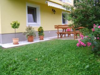 Apartment Ruhige Ferienwohnung in Feld am See by Interhome - 5