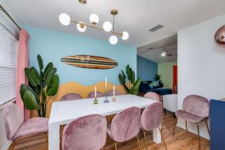 5 Mi to Beach Game Room with Karaoke Grill - 7