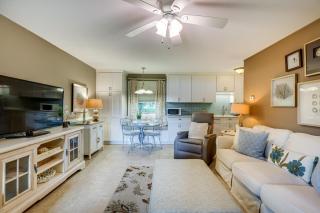 Canandaigua Lake Romantic Getaway with Boat Slip! - 6