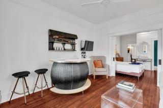 Bright retreat w patio near French Quarter - 6