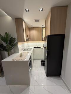 الجيزه حي الدقي شارع مصدق - 0