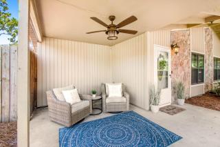 Surf Shanty Two Bedroom Condo Walking Distance to Beach! - 8