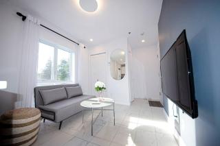 208 - Modern Cozy Bright Apt with 2BR,Gym,Prking,DT&Airport - 0