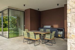 Villa Miracle - Happy Rentals - 2