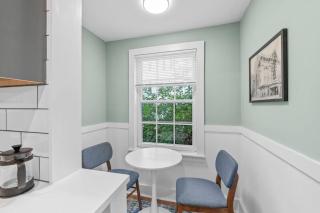 1803 Salem 1BR | Walk to Haunted Happenings - 6