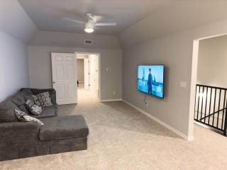 Fort Haven B: Gateway to Fort Cavazos and Killeen - 1