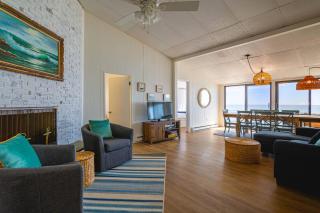 4BR Oceanfront Rockport Vacation on Long Beach! - 5