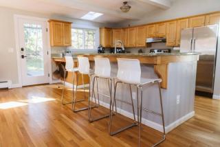 Manchester by the Sea|Outdoor Fireplace|King Bed - 4