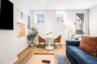 Sleeps 12 Downtown Entire home with rooftop - 1