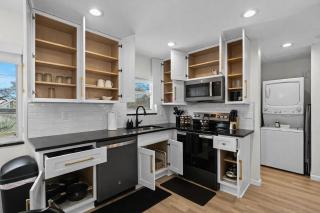 Spacious 1BR 1BA Eastpointe Apartment - 1
