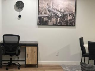 Modern Calgary Stay - 1