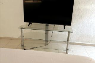 Elohim Airport House - 4