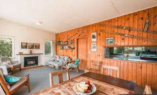 Classic Wanaka Bach - 2