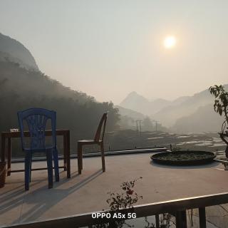 Homestay nhà sàn bên suối - 8