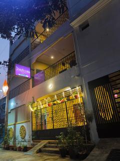 LE PRINCE VILLA-Near MAIN BUS STAND # TRIPLE 9 TRIPLE 4 16 DOUBLE ZERO - 9