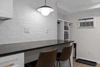 Comfortable Basement Studio Living Near Major Road - 4
