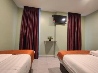 Hotel Mawar Inn - 1