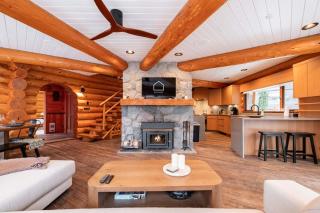 Snowridge Chalet by Outpost Whistler - 1