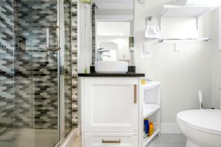 New laneway house near Airport, World Cup stadium, Downtown, UBC - Vancouver - 1