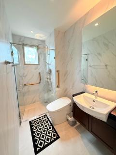 บ้านพักหรู ใกล้สนามบินสุวรรณภูมิ พักได้สูงสุด 10 คน - 4