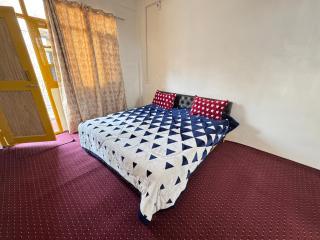 Delight home stay gulmarg - 3