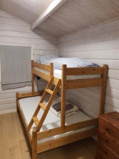 Wake up to the silence and beauty of the Lyngen Alps - 2