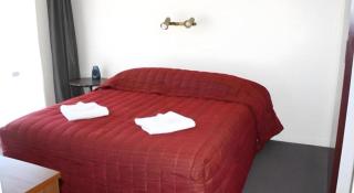 Oxford Court Motel - 5