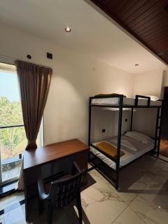 Casa Marina Beachfront Resort - 8