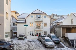 Bryggen Hideaway - 1