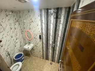 Royal Paradise Guest House - 9