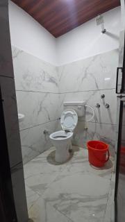 shivam homestay diamond guest house - 4