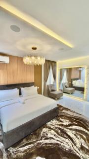 Bond2 Apartments - 1