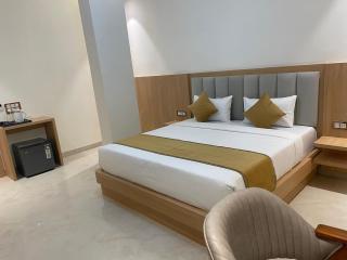 Hotel Immense Plaza - 9