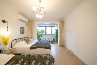 嘉发1店-Shanghai Mayhome B&B-near the Bund and People Square Nanjing West Road with 3 bedrooms-4 beds-2 bathrooms elevator apart ment and Nearby West Nanjing Road Station - 3