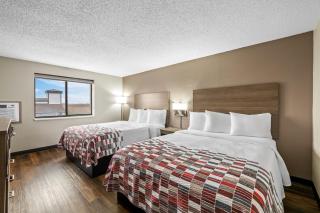 Red Roof Inn Ames - 5