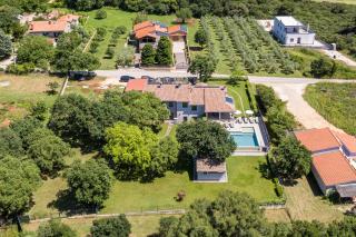 Charming villa Monte Uliveto with private pool in Pula - 7