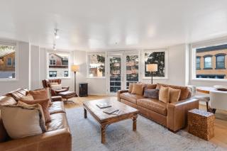 Ice House 317 condo - 0