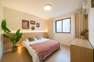 嘉发1店-Shanghai Mayhome B&B-near the Bund and People Square Nanjing West Road with 3 bedrooms-4 beds-2 bathrooms elevator apart ment and Nearby West Nanjing Road Station - 7