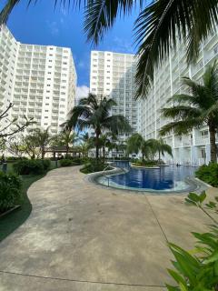 Cozy 1 BR unit at Shore 1 Residences Mall of Asia - 4