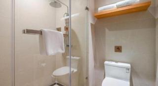 Lavande Hotel Guangzhou Jingxi Southern Hospital Metro Station - 5