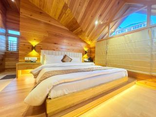 The-Aristocrat-Hotel - 6