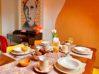 La Suite TWiGGY , 70's vintage, Beauvais center - 1