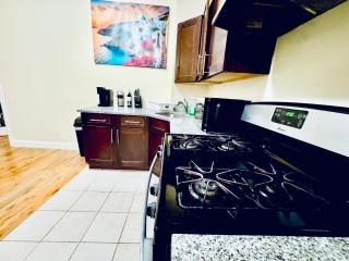 Ultra-Modern Luxury Room Executive Stay Near NYC - 5