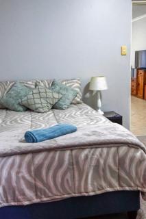 Parkside Beach Apartments - 0