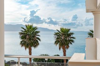 AZURE VISTA Apartment-White Residence - 0