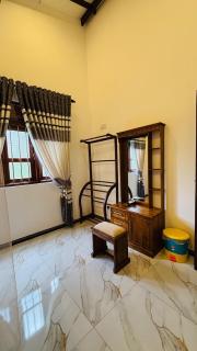Saketha Villa, Thalpe - 500m to beach - 5